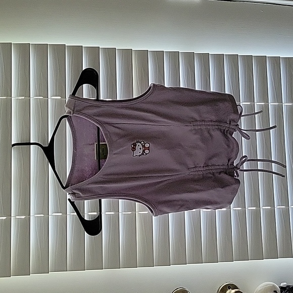 Hello kitty crop top NWT - Picture 1 of 3